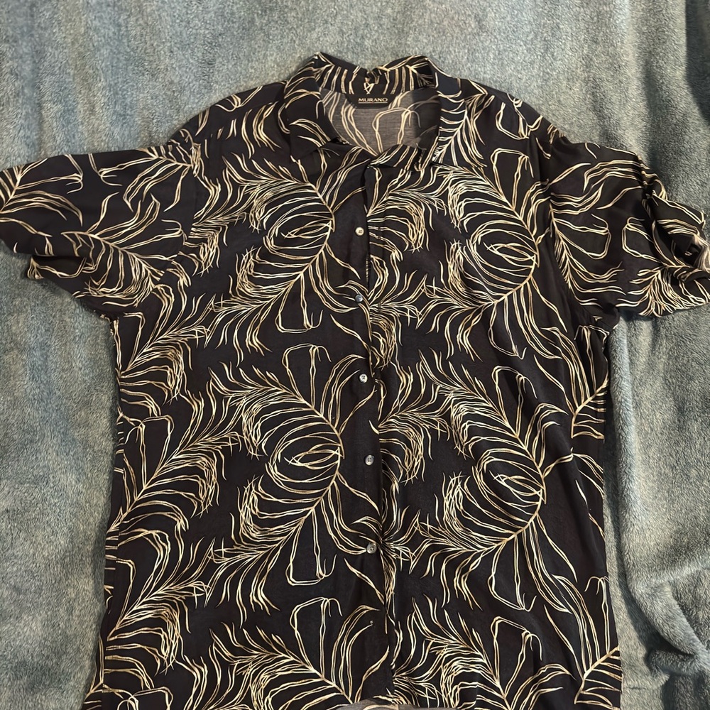 Murano Black and Cream Casual Button Down Shirt with Swirling Design
